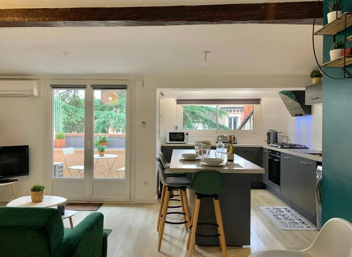 Le Nid Des Chalets Toulouse Apartment