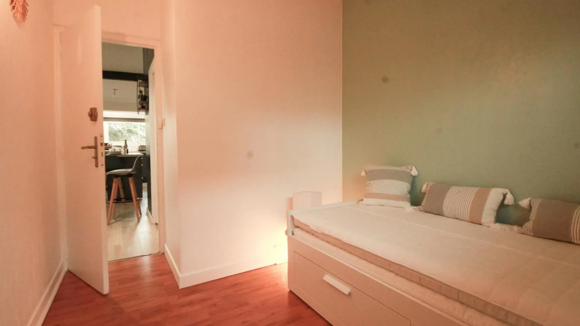 Le Nid Des Chalets Toulouse Apartment