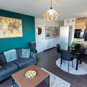 Chouette , Un T3 Cozy Proche Du Metro Et Parking Prive A Disposition Appartement